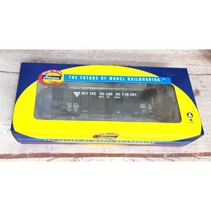 Athearn Ready To Roll Trains In Miniature Revere Sugar Refinery Model Train